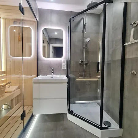 Park Apartment